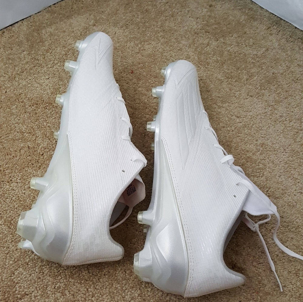 ADIDAS Adizero White Athletic Cleats Size 17 NEW